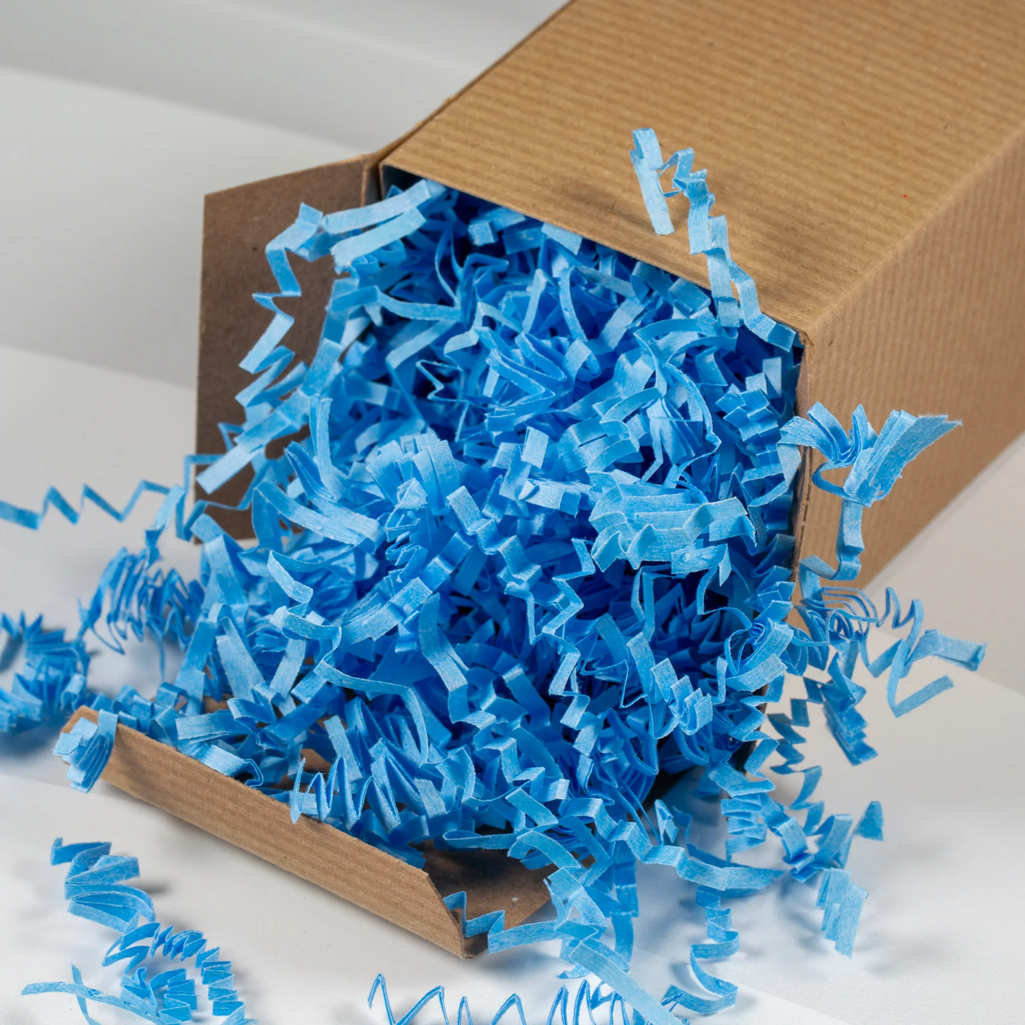 Basket Shred Crinkle Cut Light Blue
